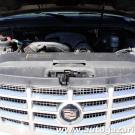 Cadillac Escalade 6.2 V8 409KM komora silnika