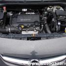 Opel Astar J 1.4 Turbo ECOTEC 140KM Sports Tourer komora silnika