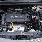 Opel Astra J 1.6 Twinport ECOTEC 115KM Kombi SQ 32, komora silnika