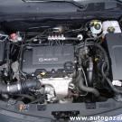 Opel Insignia 1.4 Turbo ECOTEC 140KM Kombi SQ 32, komora silnika