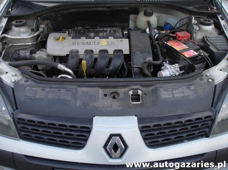 Renault Clio 1.2 16V 75KM ( II gen. ) SQ 32 Auto Gaz