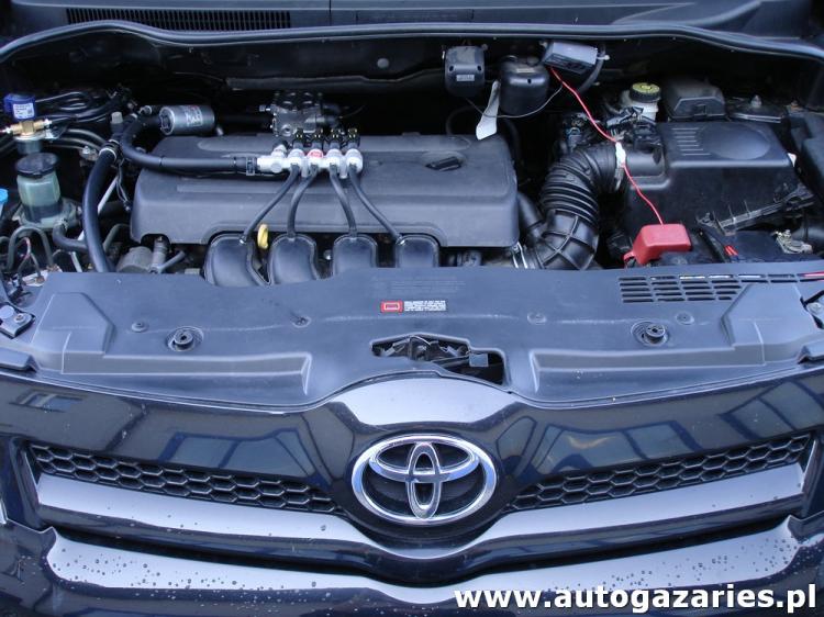 Toyota Corolla VERSO 1.8 VVTi 129KM Auto Gaz Aries