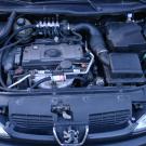 Peugeot 206 1.4 75KM komora silnika