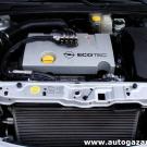 Opel Vectra C 1.8 ECOTEC 122KM komora silnika
