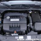 Volkswagen Golf V 1.6 102KM komora silnika